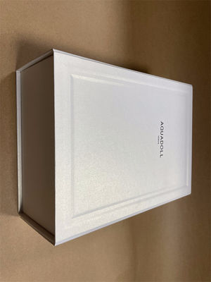 環境に優しい折りたたむ紙箱 リサイクル可能な白い紙箱 ギフトボックス